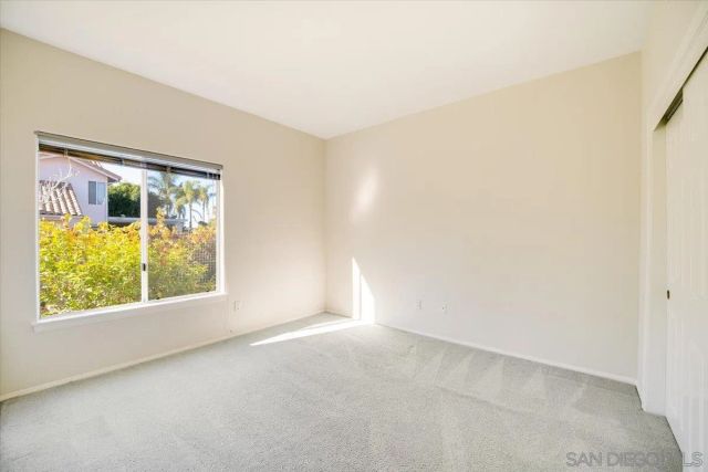 1561 Greenridge Drive, Vista, CA 92081