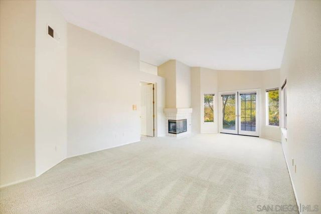 1561 Greenridge Drive, Vista, CA 92081