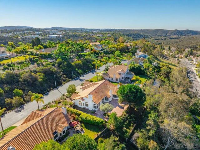 1561 Greenridge Drive, Vista, CA 92081