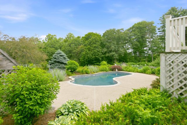 428 Clark Hill Road, New Boston, NH 03070