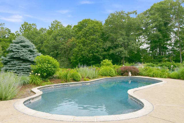 428 Clark Hill Road, New Boston, NH 03070