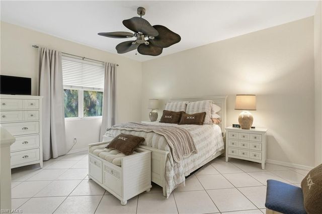 7432 Berkshire Pines DR, Naples, FL 34104