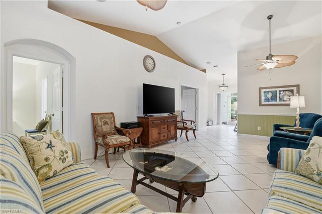 7432 Berkshire Pines DR, Naples, FL 34104