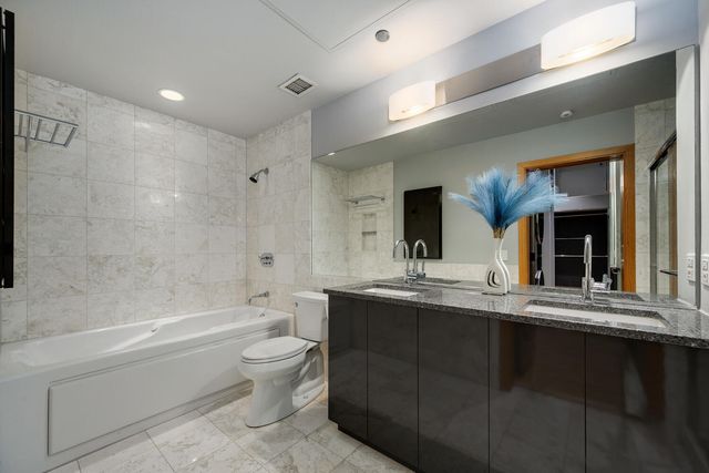 333 W Hubbard Street 713, Chicago, IL 60654