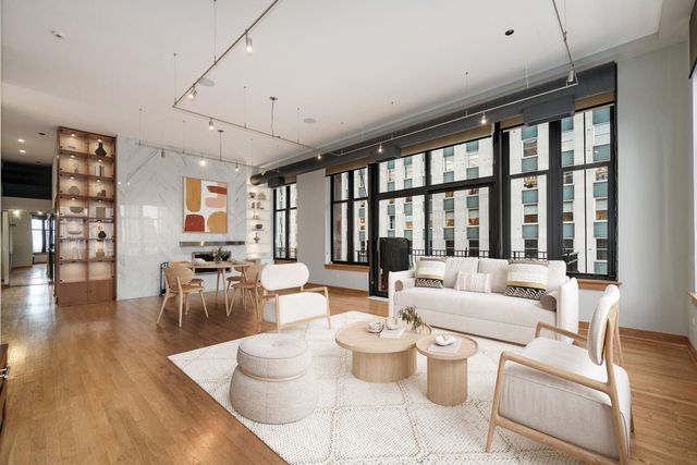 333 W Hubbard Street 713, Chicago, IL 60654