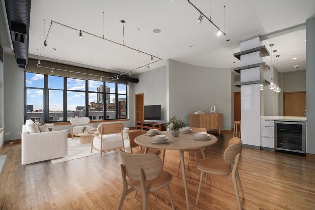 333 W Hubbard Street 713, Chicago, IL 60654