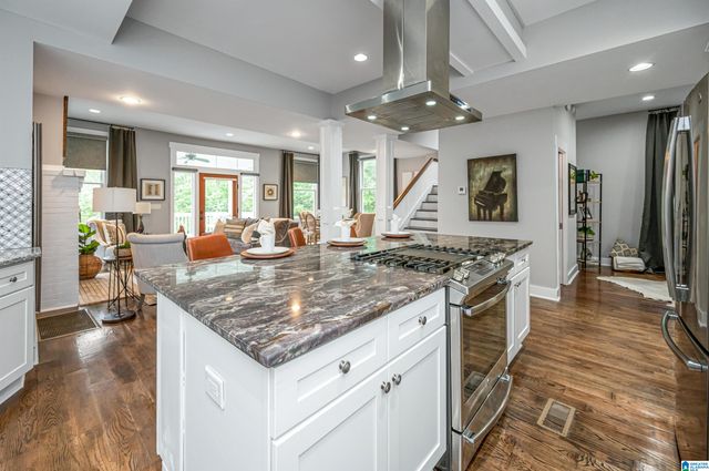 1025 28TH PLACE S, Birmingham, AL 35205