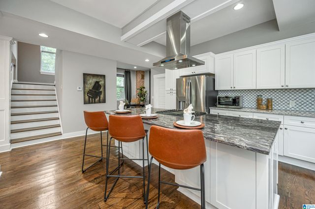 1025 28TH PLACE S, Birmingham, AL 35205