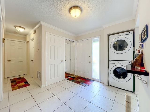 281 AMBER Court, Royal Palm Beach, FL 33411
