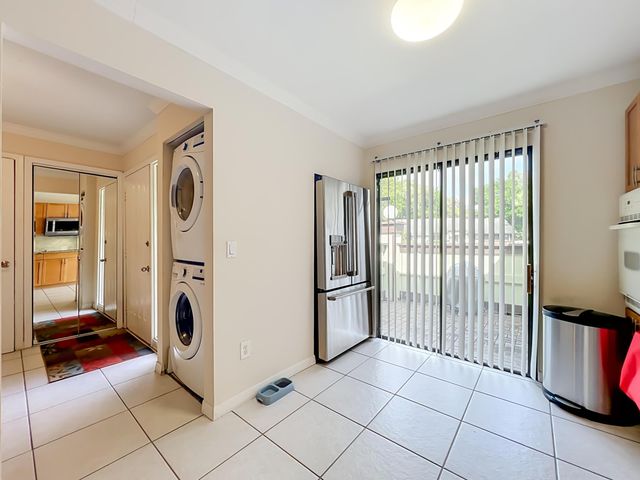 281 AMBER Court, Royal Palm Beach, FL 33411