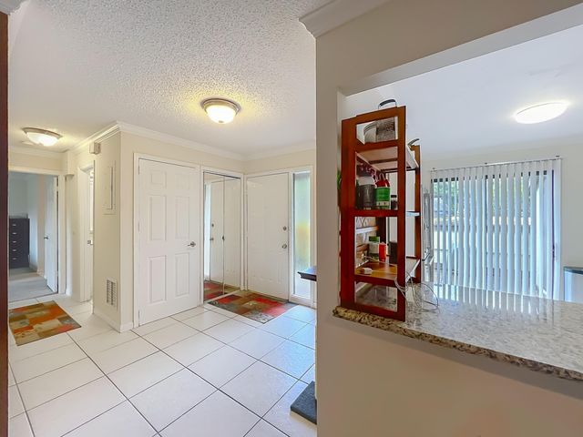 281 AMBER Court, Royal Palm Beach, FL 33411