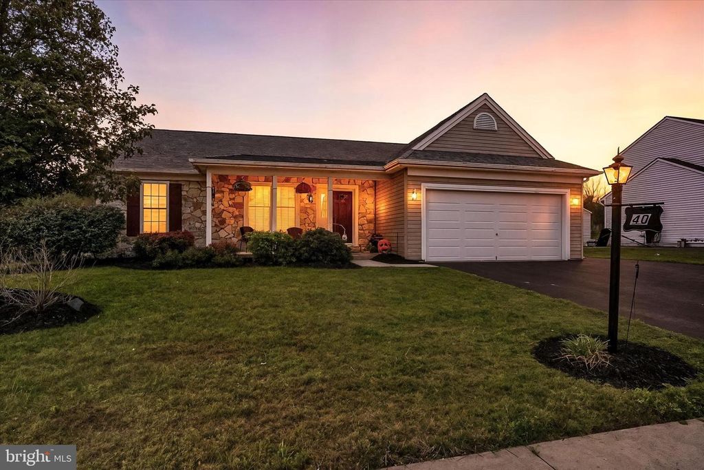 40 HEATHER WAY, York, PA 17404