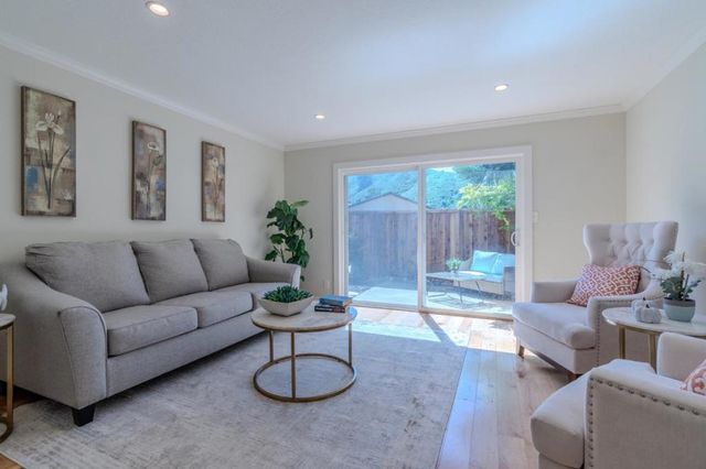 1041 Oddstad Boulevard, Pacifica, CA 94044