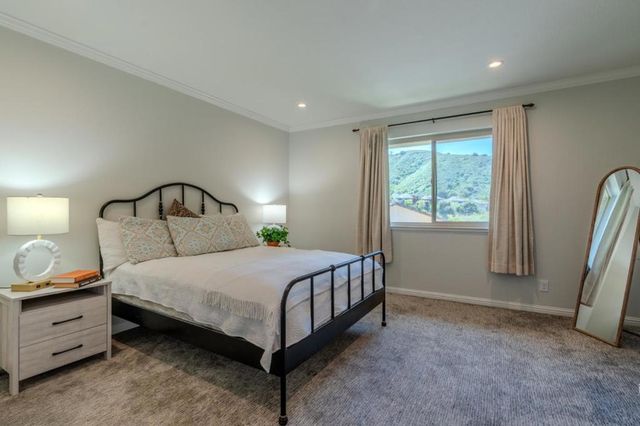 1041 Oddstad Boulevard, Pacifica, CA 94044