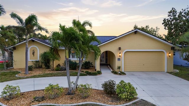 825 VIA FORMIA, Punta Gorda, FL 33950