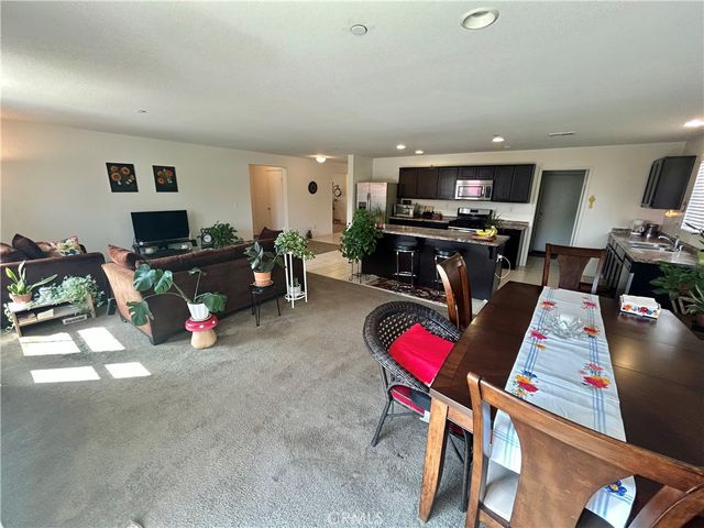 729 Bailey Lane, San Jacinto, CA 92582