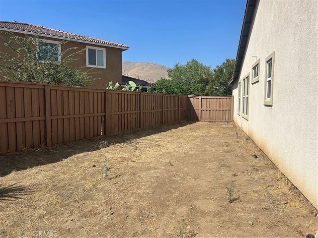 729 Bailey Lane, San Jacinto, CA 92582