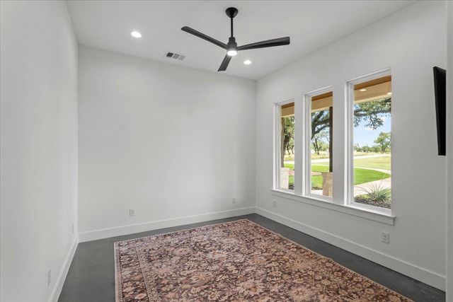 901 E Flying Owl DR, Johnson City, TX 78636