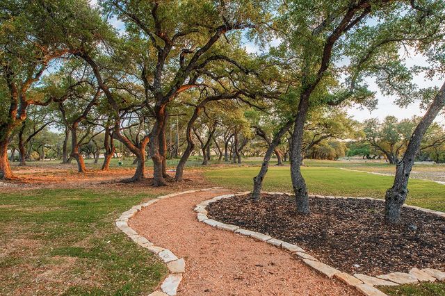 901 E Flying Owl DR, Johnson City, TX 78636