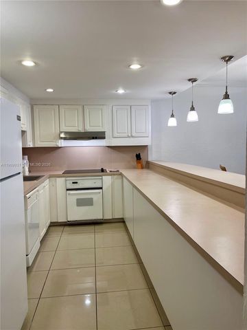 19390 Collins Ave 1405, Sunny Isles Beach, FL 33160