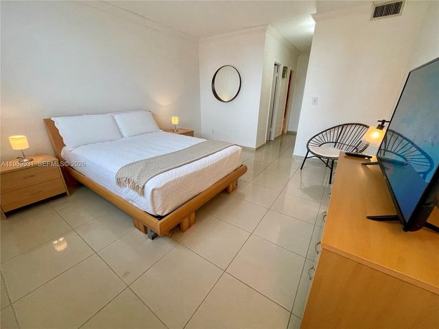 19390 Collins Ave 1405, Sunny Isles Beach, FL 33160