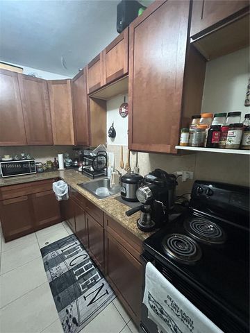 1080 NW 121st Street, North Miami, FL 33168