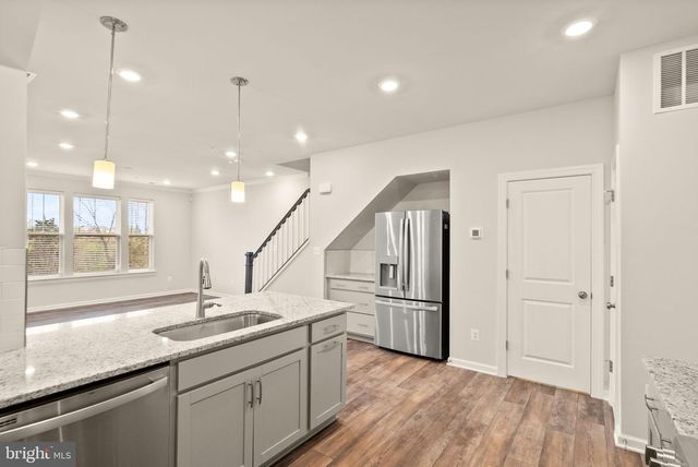 43361 RADFORD DIVIDE TER, Ashburn, VA 20148