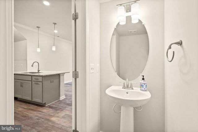 43361 RADFORD DIVIDE TER, Ashburn, VA 20148