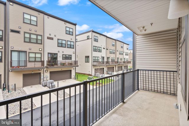 43361 RADFORD DIVIDE TER, Ashburn, VA 20148