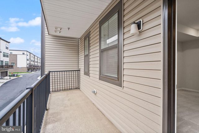 43361 RADFORD DIVIDE TER, Ashburn, VA 20148