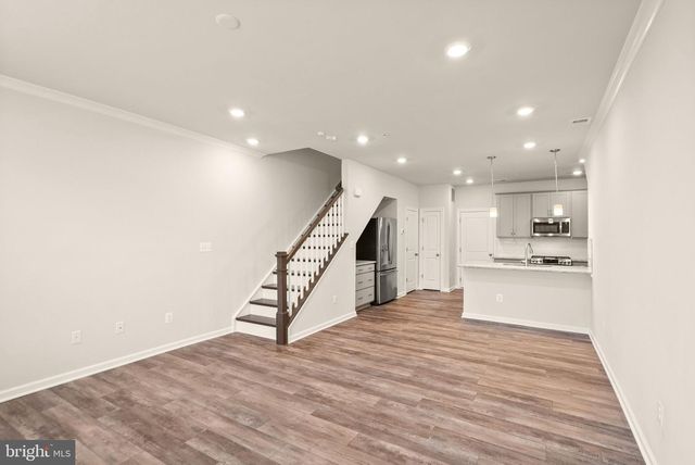 43361 RADFORD DIVIDE TER, Ashburn, VA 20148