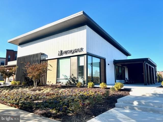 43361 RADFORD DIVIDE TER, Ashburn, VA 20148