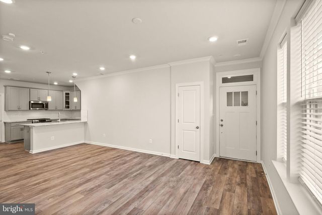 43361 RADFORD DIVIDE TER, Ashburn, VA 20148