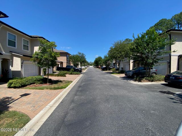11312 ESTANCIA VILLA Circle 1005, Jacksonville, FL 32246
