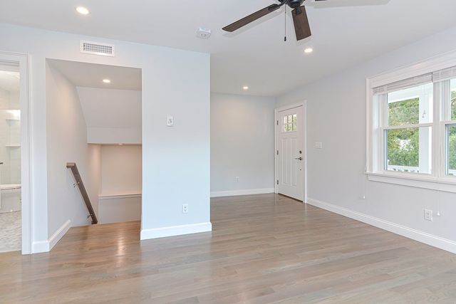 6 Lord Ter 1, Woburn, MA 01801