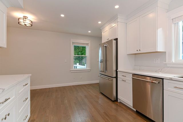 6 Lord Ter 1, Woburn, MA 01801