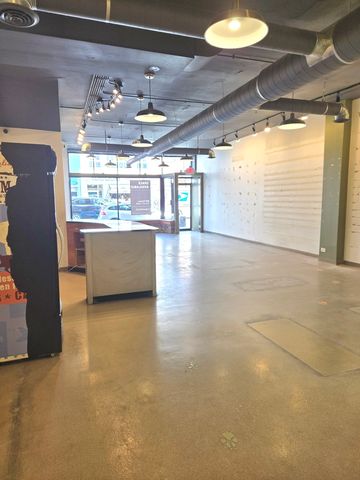 5208 N Clark Street 1, Chicago, IL 60640