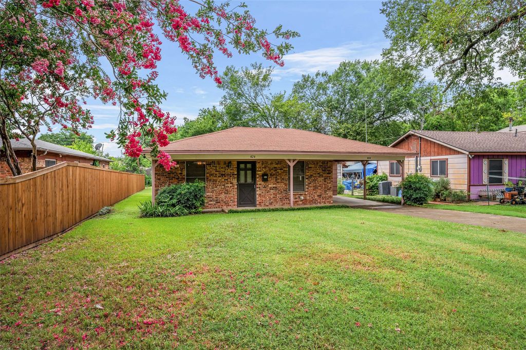 424 S Maxey Street, Sherman, TX 75090