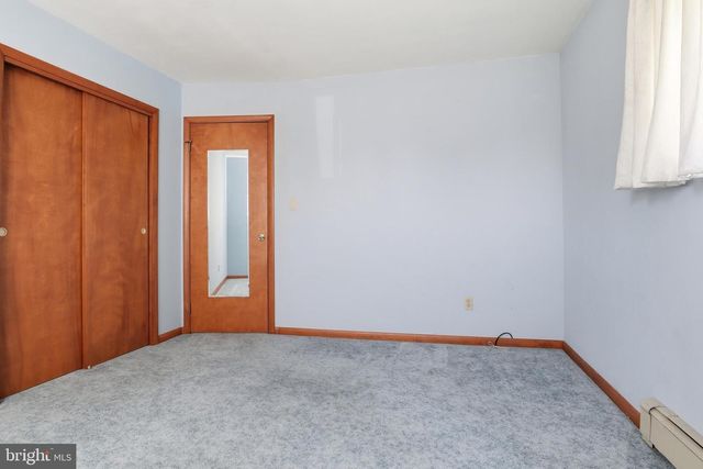 60 CATALINA DR, Mount Wolf, PA 17347