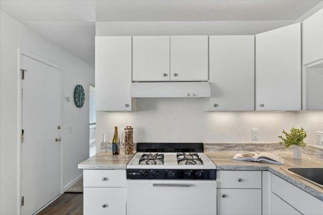 500 Glenwood Circle 224, Monterey, CA 93940