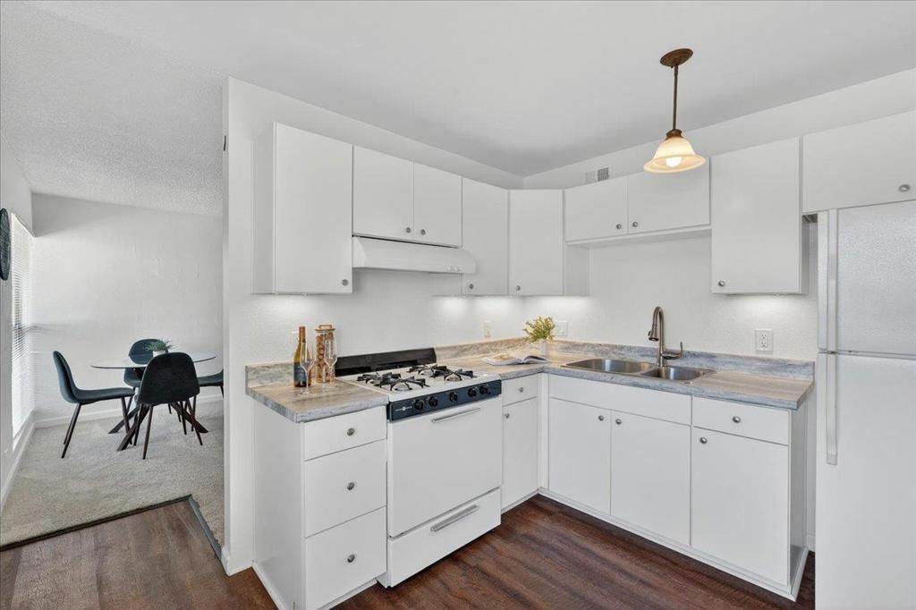 500 Glenwood Circle 224, Monterey, CA 93940
