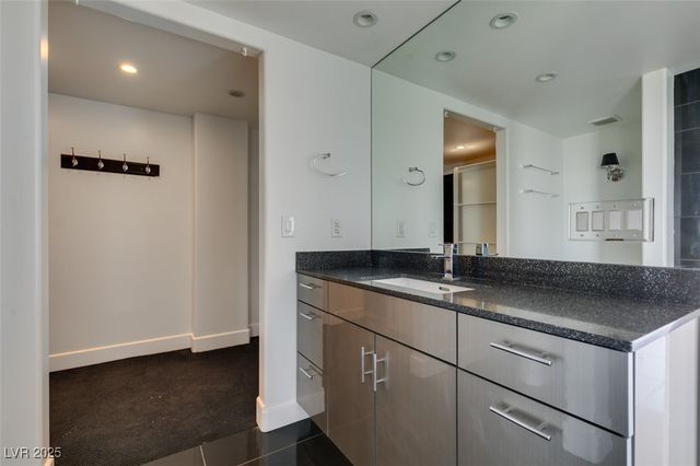 3111 Bel Air Drive 28D, Las Vegas, NV 89109