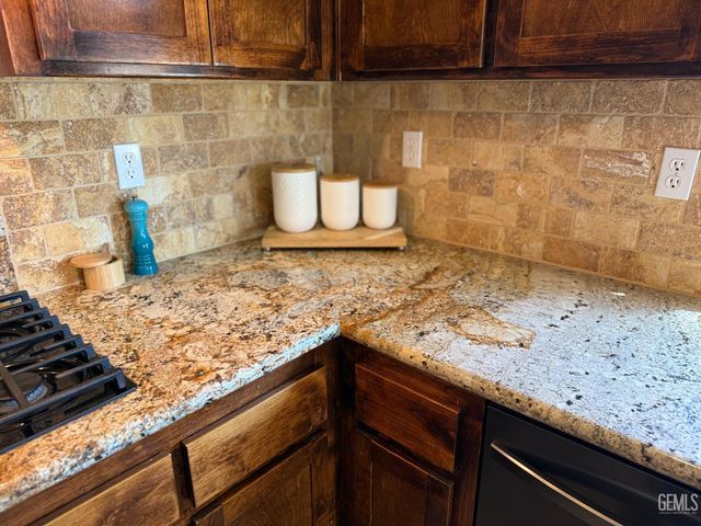 6702 Aretino Way, Bakersfield, CA 93306