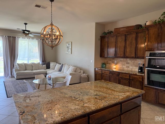 6702 Aretino Way, Bakersfield, CA 93306