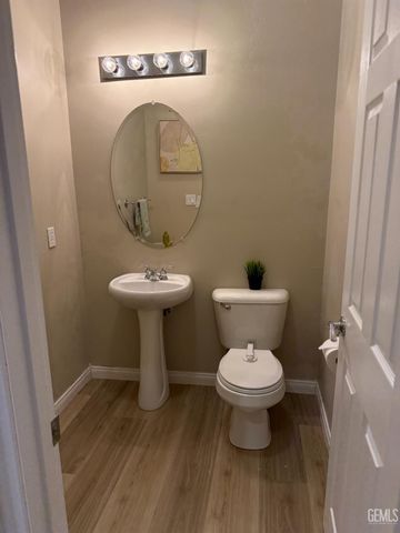 6702 Aretino Way, Bakersfield, CA 93306