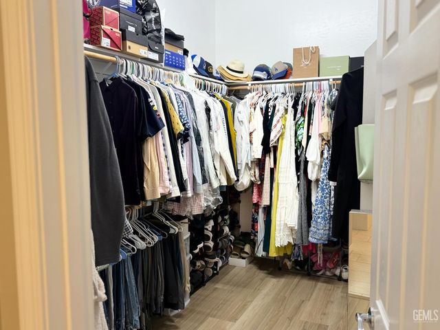 6702 Aretino Way, Bakersfield, CA 93306