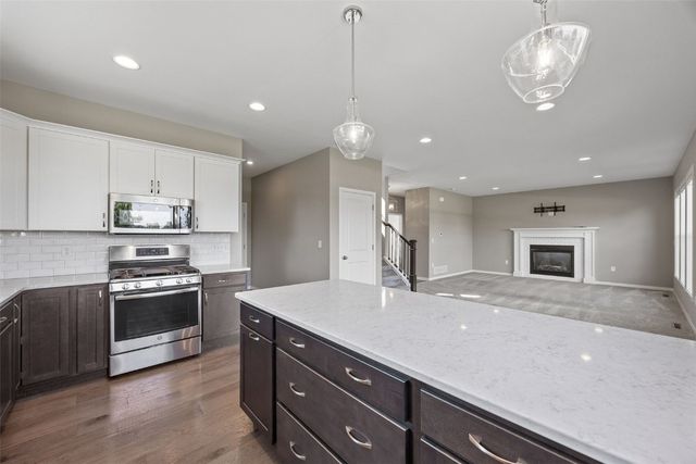 519 Ashton Dr NE, Mt Vernon, IA 52314