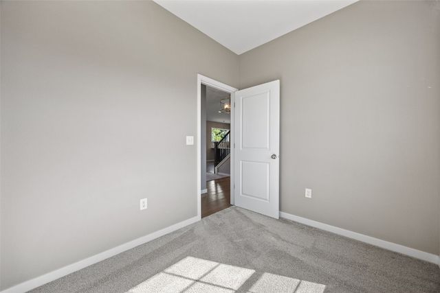 519 Ashton Dr NE, Mt Vernon, IA 52314