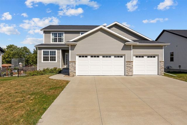 519 Ashton Dr NE, Mt Vernon, IA 52314