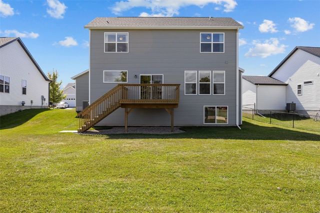 519 Ashton Dr NE, Mt Vernon, IA 52314